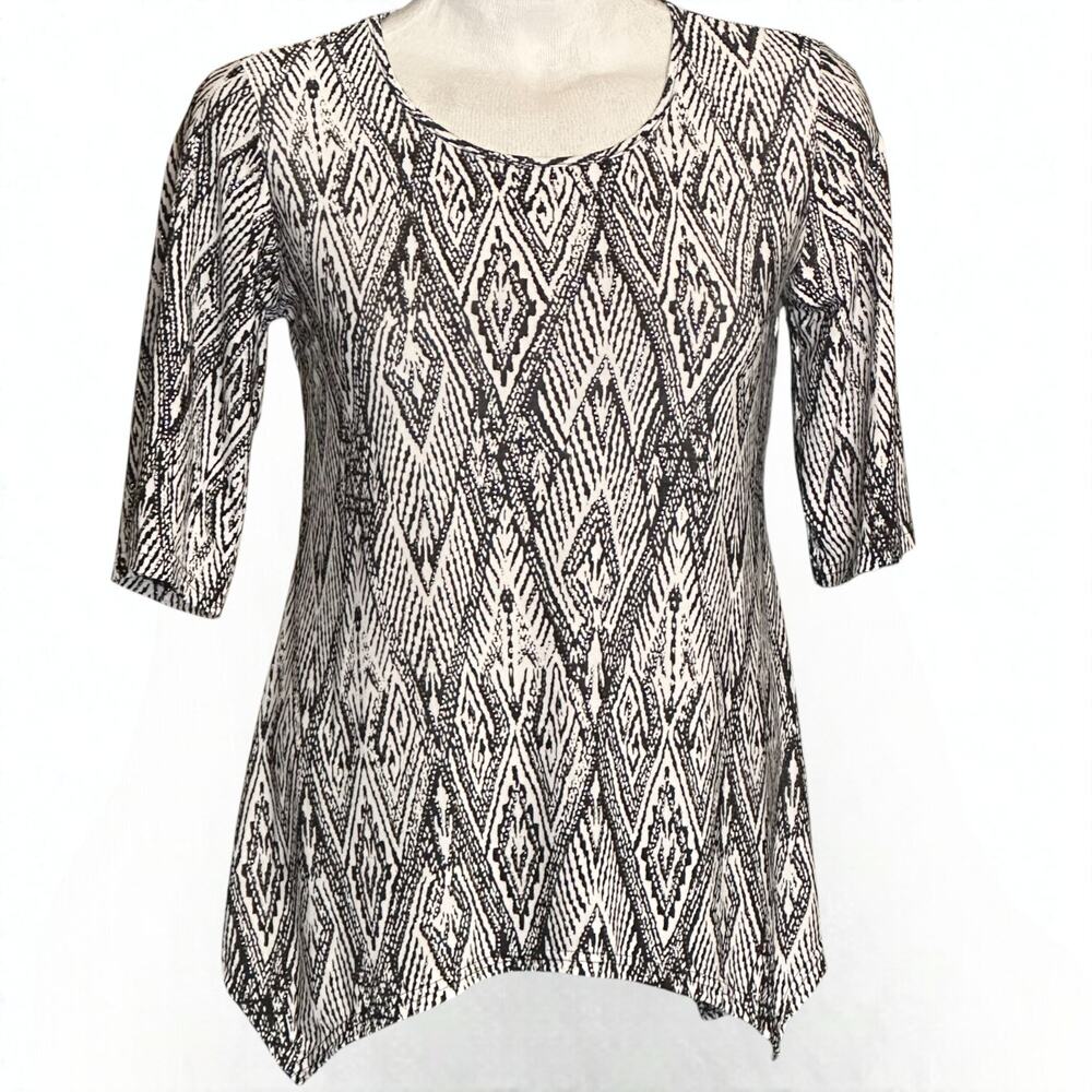 Seven Islands Tunic Top Sz Medium Black Geo Print Stretch Shimmer 1/2 Sleeve NWT